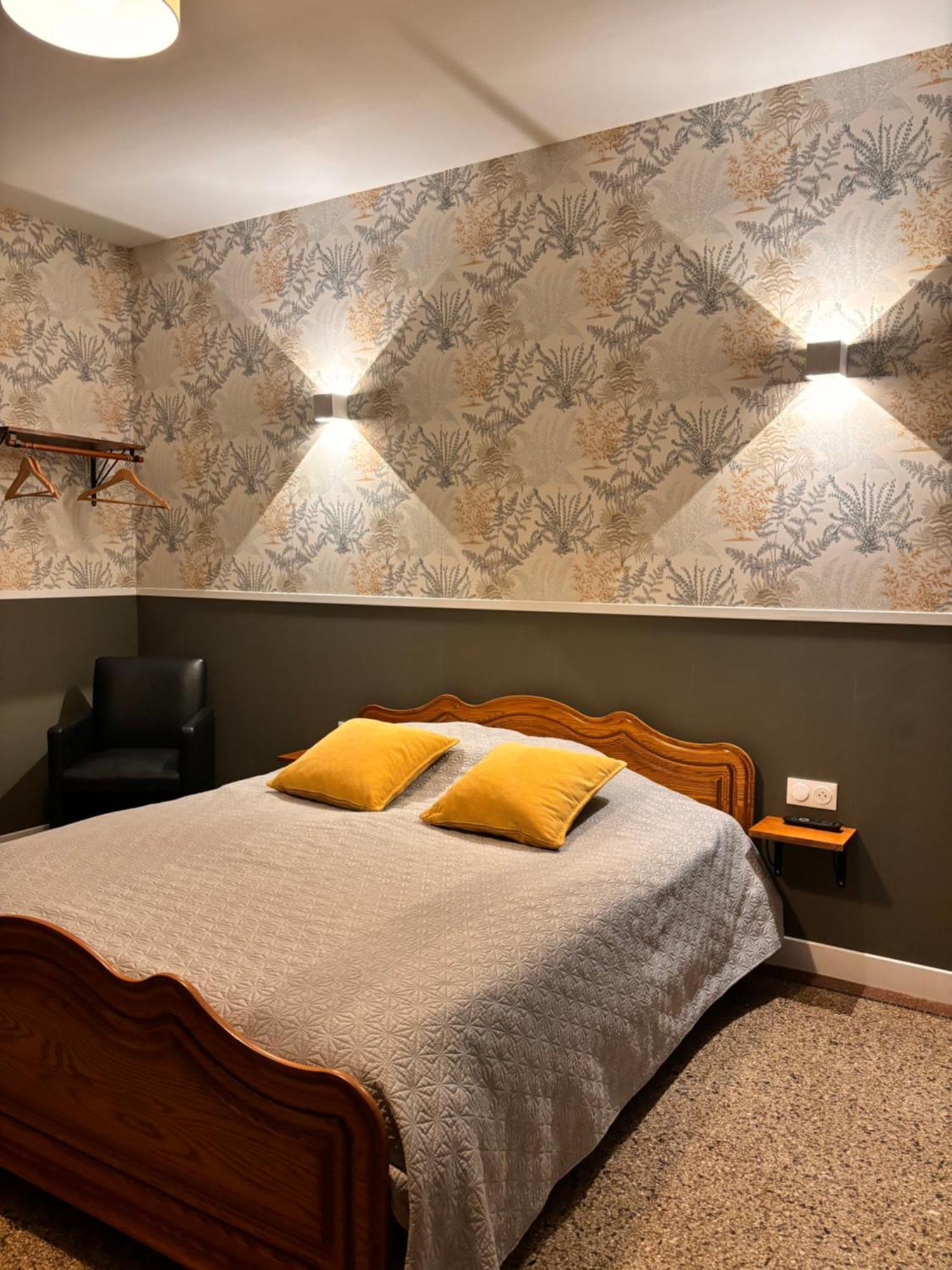 Le Domaine Du Castel Bed & Breakfast Saulzoir Exterior photo